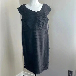 New Directions Shutter Pleat Dress​​